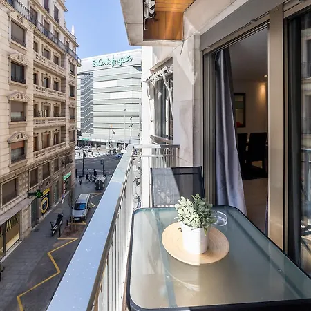 Apartment Travel Habitat L' Eixample.